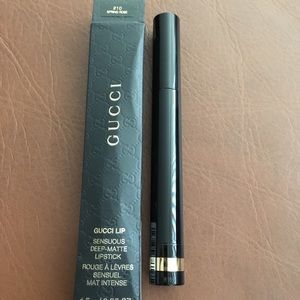 Gucci lip